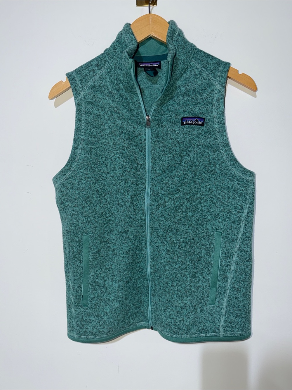 Patagonia woman’s Teal Green Full-Zip Fleece Vest size small